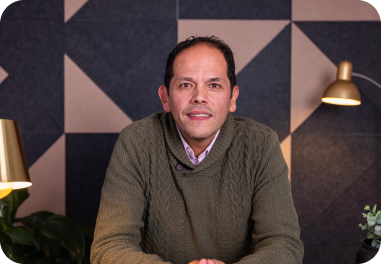 Dr. Fernando Rosero